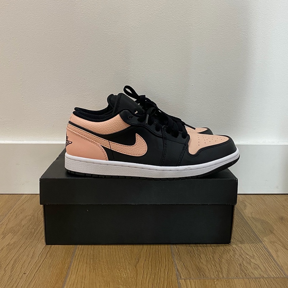 Air Jordan 1 low Sz 8.5
